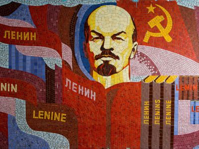 Hvad er kommunisme? Få styr på ideologien 